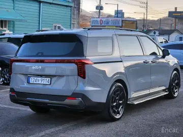 2024 Kia Carnival с пробегом 35 000 км