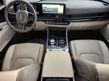 2024 Kia Carnival с пробегом 35 000 км