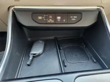 2024 Kia Carnival с пробегом 35 000 км
