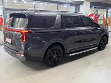 2024 Kia Carnival с пробегом 24 153 км