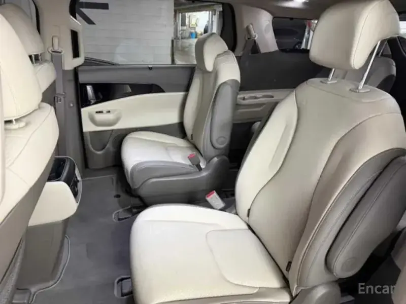 2024 Kia Carnival с пробегом 24 153 км