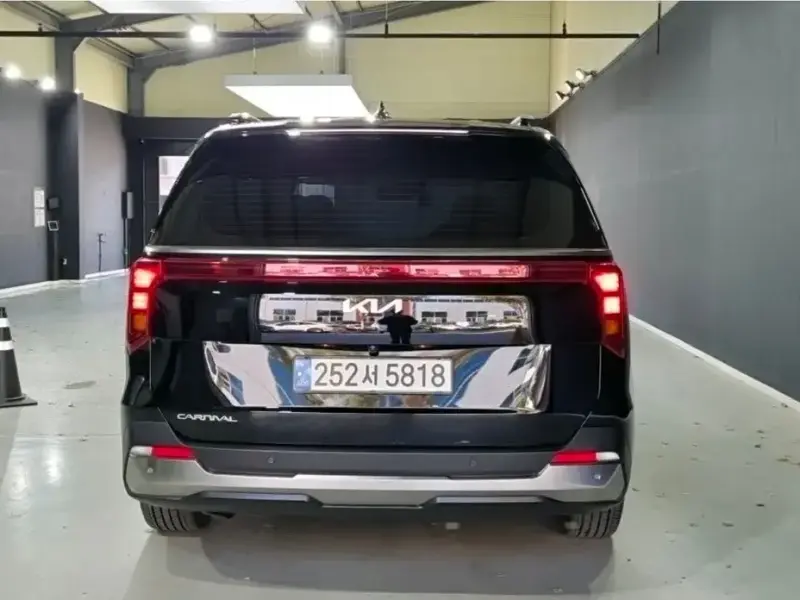 2024 Kia Carnival с пробегом 31 039 км