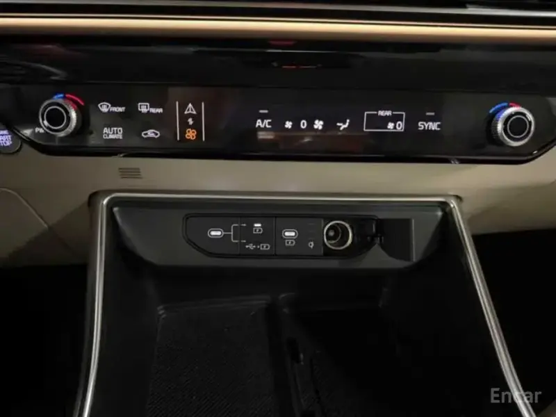 2024 Kia Carnival с пробегом 24 153 км