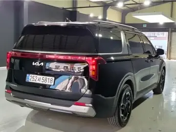 2024 Kia Carnival с пробегом 31 039 км
