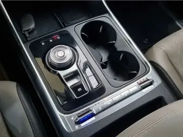 2024 Kia Carnival с пробегом 31 039 км