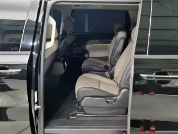 2024 Kia Carnival с пробегом 31 039 км