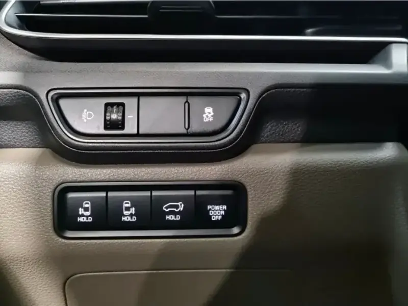 2024 Kia Carnival с пробегом 31 039 км
