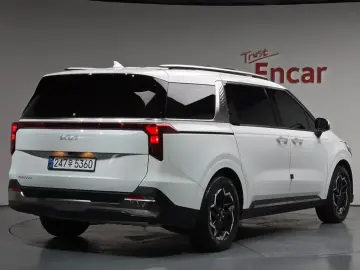 2024 Kia Carnival с пробегом 10 847 км