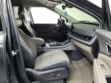2025 Kia Carnival с пробегом 21 455 км