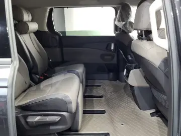 2025 Kia Carnival с пробегом 21 455 км