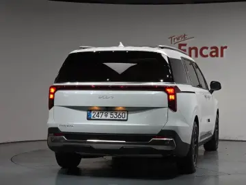 2024 Kia Carnival с пробегом 10 847 км