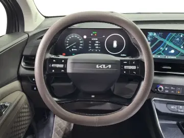 2025 Kia Carnival с пробегом 21 455 км