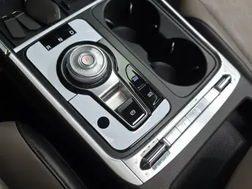 2024 Kia Carnival с пробегом 10 847 км