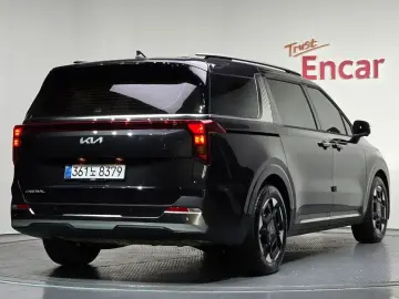 2025 Kia Carnival с пробегом 3 850 км