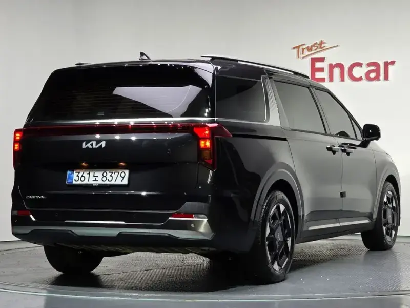 2025 Kia Carnival с пробегом 3 850 км