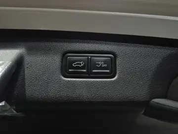 2024 Kia Carnival с пробегом 10 847 км