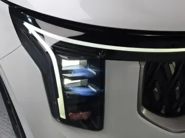 2024 Kia Carnival с пробегом 10 847 км