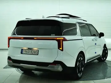 2024 Kia Carnival с пробегом 40 390 км