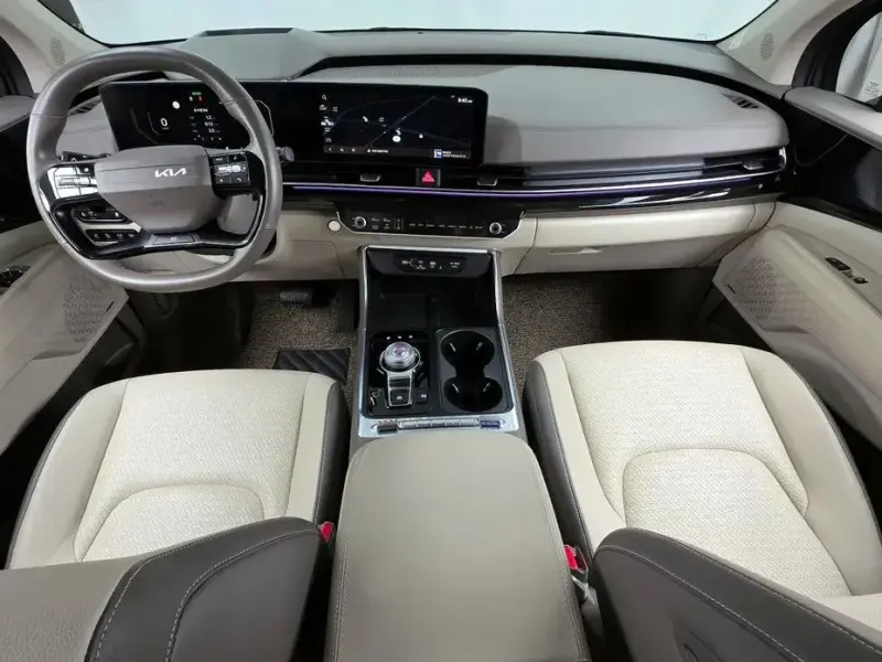 2025 Kia Carnival с пробегом 19 580 км