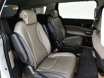 2024 Kia Carnival с пробегом 40 390 км