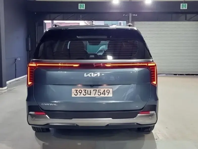 2024 Kia Carnival с пробегом 25 902 км