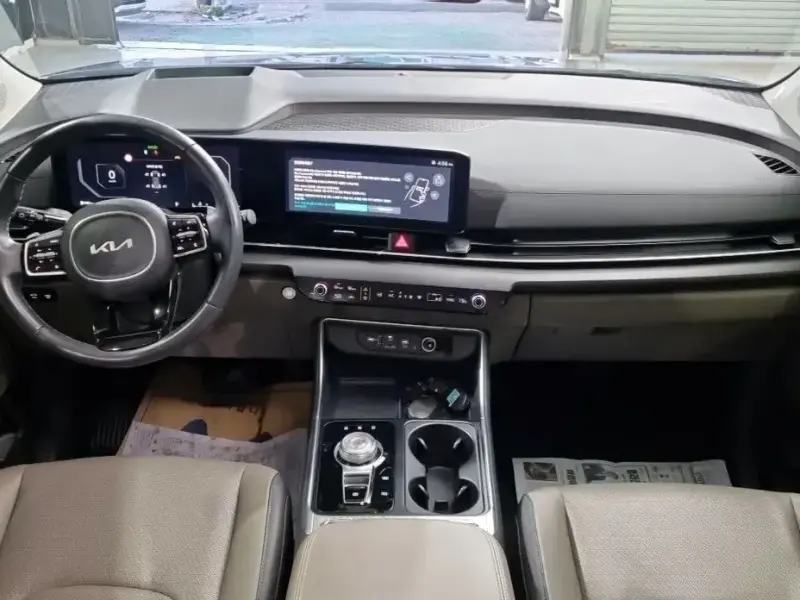 2024 Kia Carnival с пробегом 25 902 км