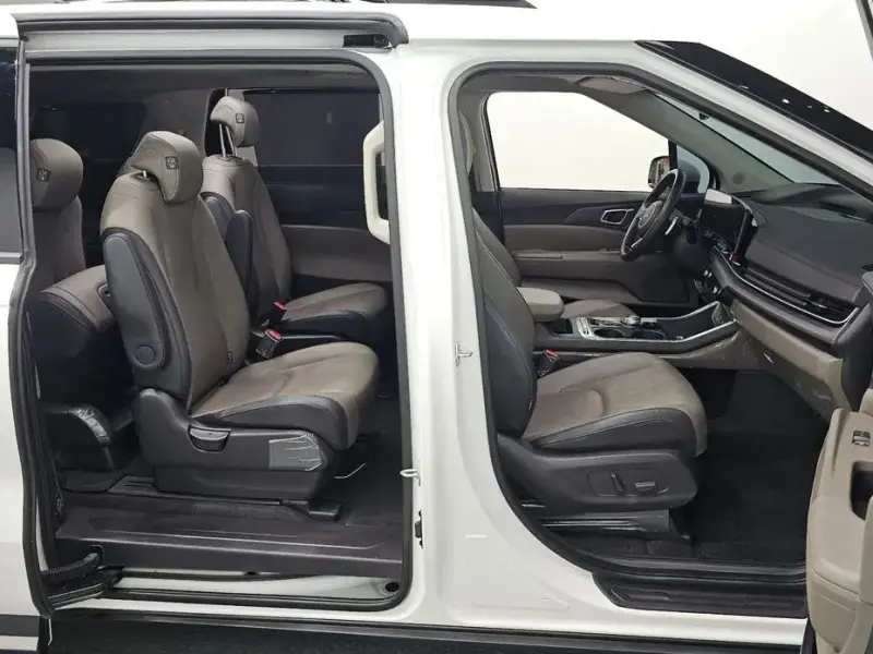 2024 Kia Carnival с пробегом 51 025 км