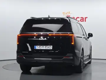 2024 Kia Carnival с пробегом 19 698 км