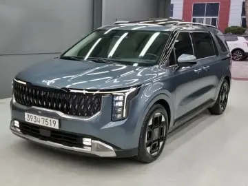 2024 Kia Carnival с пробегом 33 090 км
