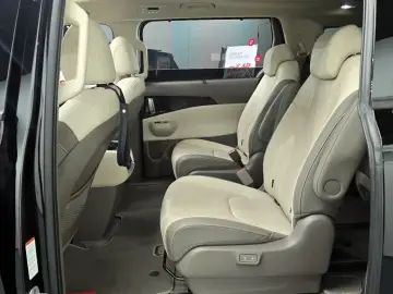 2024 Kia Carnival с пробегом 19 698 км