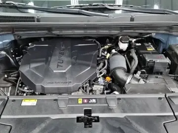 2024 Kia Carnival с пробегом 33 090 км