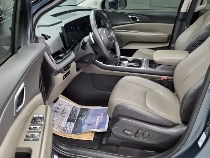 2024 Kia Carnival с пробегом 33 090 км