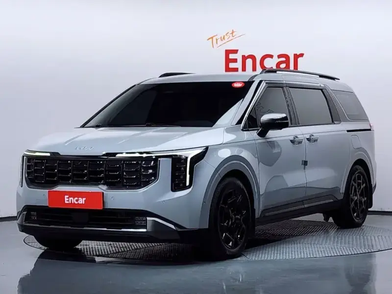 2024 Kia Carnival с пробегом 33 433 км