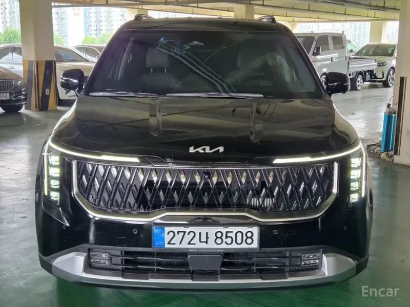2025 Kia Carnival с пробегом 16 678 км