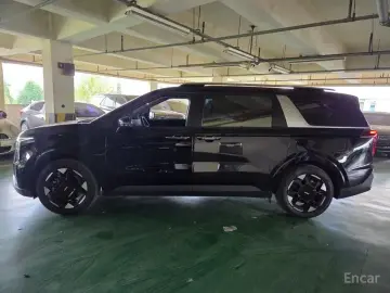 2025 Kia Carnival с пробегом 16 678 км