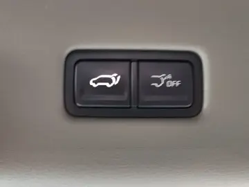 2024 Kia Carnival с пробегом 33 433 км