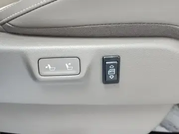 2024 Kia Carnival с пробегом 33 433 км