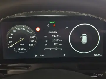 2025 Kia Carnival с пробегом 16 678 км