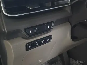 2025 Kia Carnival с пробегом 16 678 км