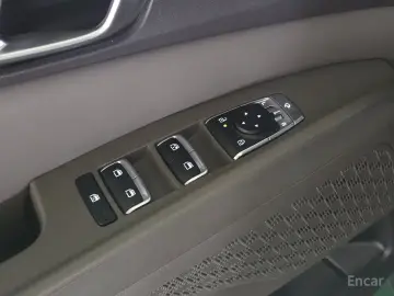 2025 Kia Carnival с пробегом 16 678 км