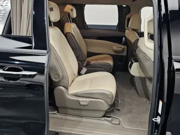 2024 Kia Carnival с пробегом 59 365 км