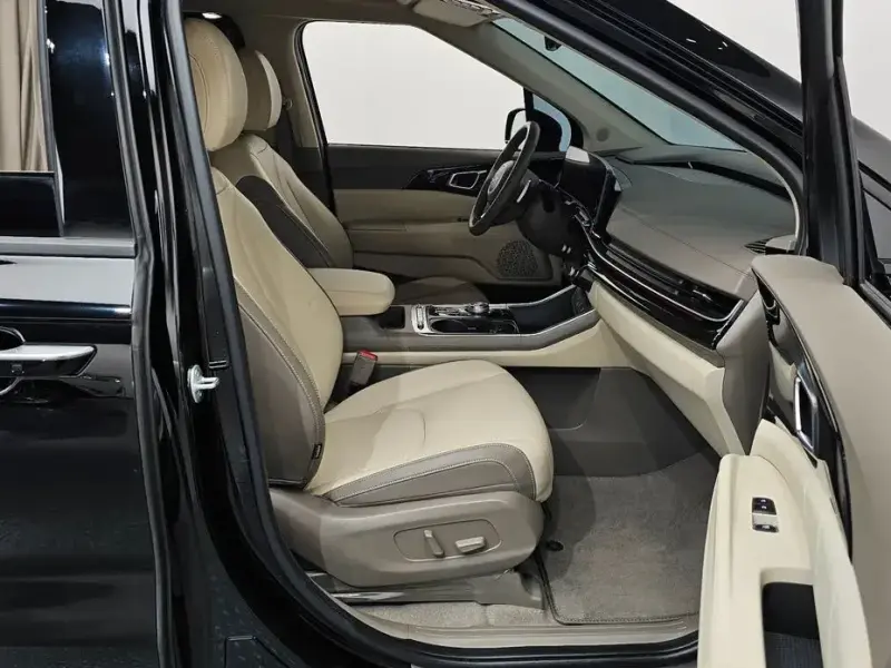 2024 Kia Carnival с пробегом 59 365 км