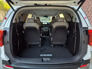 2024 Kia Carnival с пробегом 28 100 км