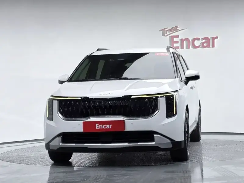 2024 Kia Carnival с пробегом 42 006 км
