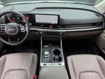 2024 Kia Carnival с пробегом 42 006 км