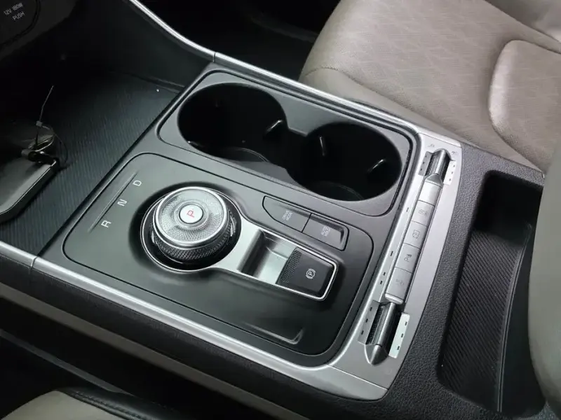 2024 Kia Carnival с пробегом 42 006 км