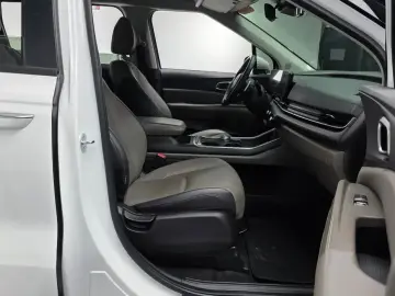 2024 Kia Carnival с пробегом 42 006 км