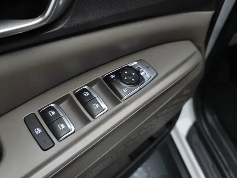 2024 Kia Carnival с пробегом 42 006 км