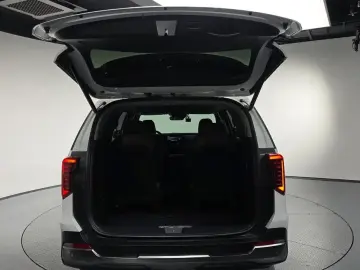 2024 Kia Carnival с пробегом 35 028 км