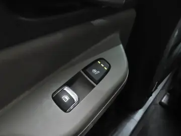 2024 Kia Carnival с пробегом 42 006 км